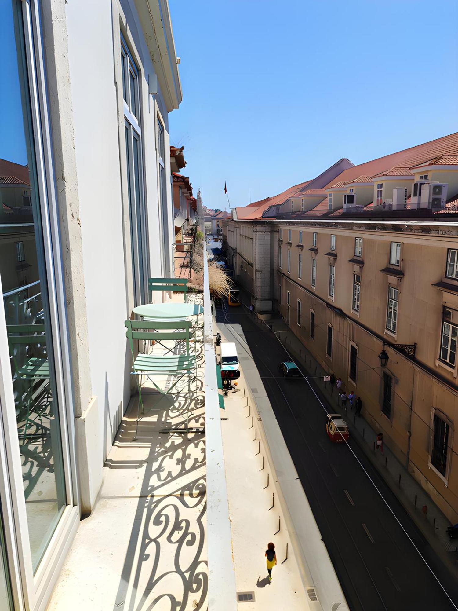 Arsenal 108, Design Apartments - New Light Downtown Chiado And River Lisbon Exterior photo